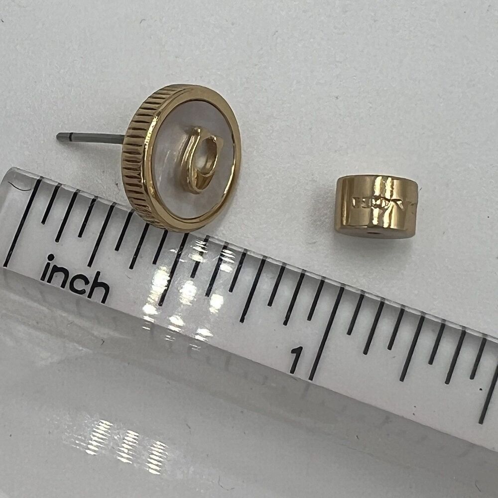 COACH STUD EARRINGS GOLD TONE Mother Of Pearl 0.4” NEW YORK SIGNATURE LOGO GIFT - Picture 6 of 14